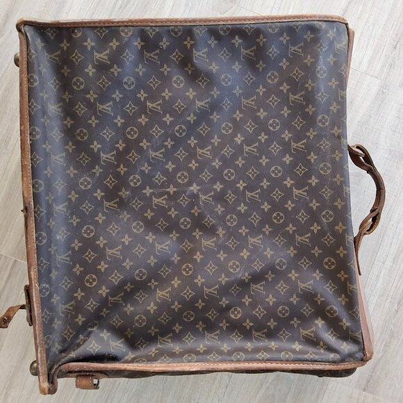Louie vutton garment bag